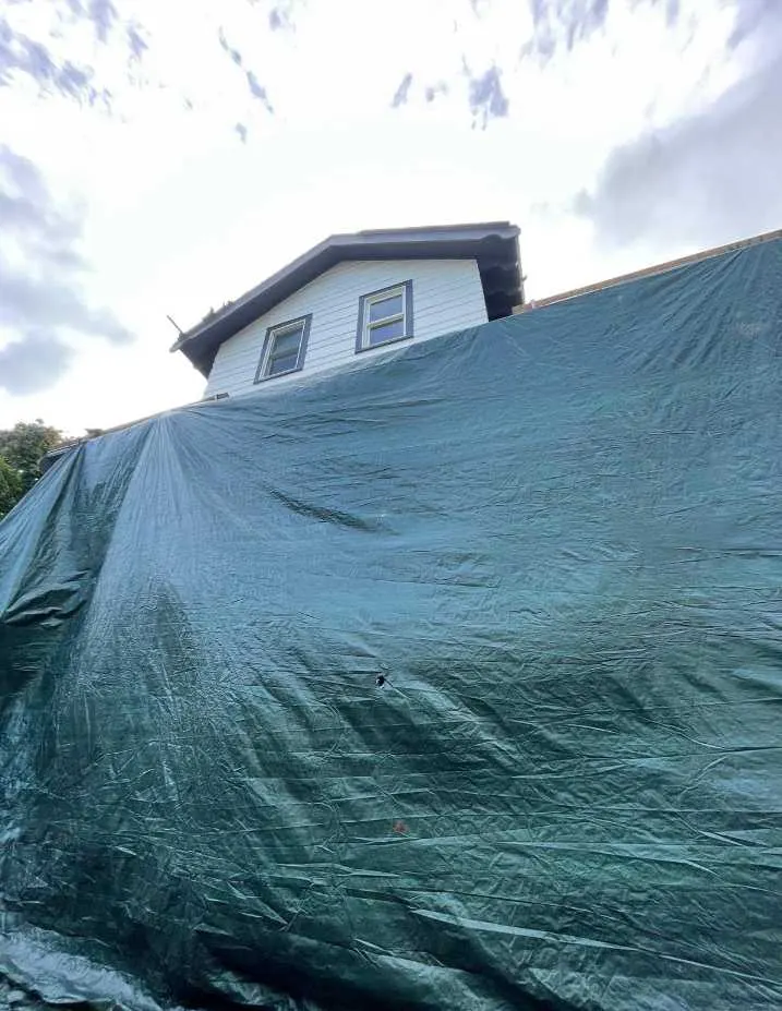 Emergency Storm-Damage Tarping in Willoughby, OH